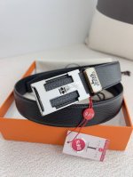 品名：爱马仕.Her..Mes自动扣皮带 腰带 型号：自动扣，纯钢材质经典自动扣，头层牛皮自动带身，内穿款 腰带：百分百头层牛皮，自动带身，保证真皮。24K纯钢