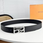 路易威登Lv。商务休闲、正装均可佩戴！3.8Cm 最新款扣头，抛光扣头、时尚百搭