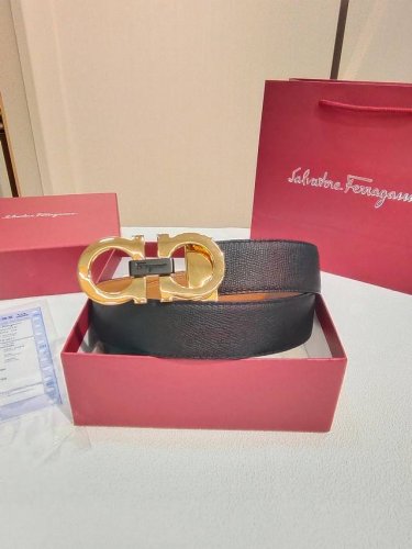 Ferragamo 菲拉格慕 双面进口牛皮 搭配精品铜扣 自行选择搭配 真材实料有质感 时尚经典不失风范 长短可自行裁剪