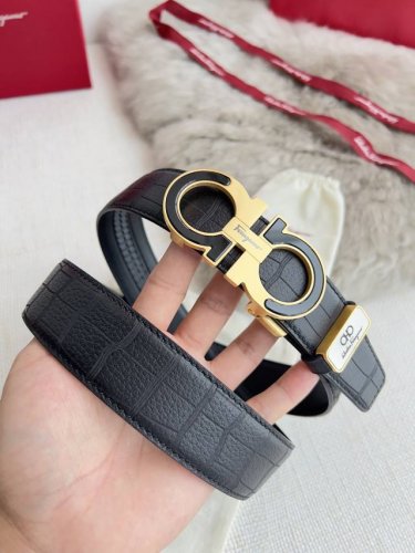 品名 Ferrgamo..菲拉格慕 腰带自动带 皮带 型号 自动扣 纯钢材质亚克力自动扣 头层牛皮 自动带身 材料 百分百头层牛皮 保证真皮 24K纯钢扣专柜同