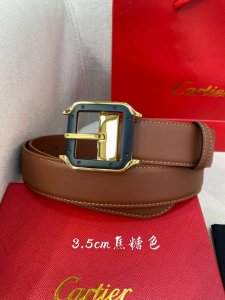 特 卡地亚针扣式皮带，Cartier标志。黑色与棕色牛皮双面皮带，浮雕“Cartier”标志。尺寸：宽35毫米 可调节