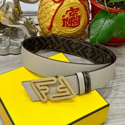 Fendi 芬迪 专柜同款 宽4.0Cm 双环正反用腰带 Ff按钉搭扣 黑色cuoio Romano皮革材质 反面面料带有烟草黄和黑色ff图案 黑色珐琅金属饰面