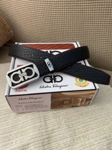 品名：菲拉格幕 原单皮带 材质：原单牛皮腰带 百分百头层牛皮腰带保证真皮，24K纯钢扣，专柜原单品质、做工精细，时尚大牌，送人自用首选 包装： 请认准如图专柜包