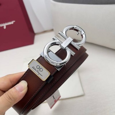 品名：菲拉格慕.Ferrgamo腰带·皮带·原单P210 型号：挂扣，纯铜材质经典挂扣，实物拍摄，头层牛皮 材料：百分百头层牛皮，保证真皮。纯铜材质，真空电镀永