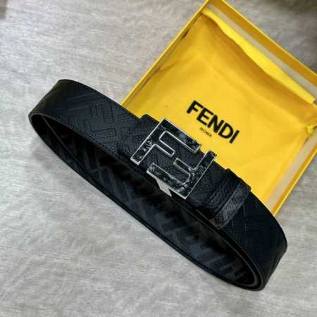 Fendi芬迪专柜同款 宽4.0Cm 双环正反用腰带 Ff按钉搭扣 黑色Cuoio Romano皮革材质 反面面料带有烟草黄和黑色Ff图案 四方金属饰面 时尚经 - 点击图像关闭