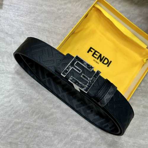 Fendi芬迪专柜同款 宽4.0Cm 双环正反用腰带 Ff按钉搭扣 黑色Cuoio Romano皮革材质 反面面料带有烟草黄和黑色Ff图案 四方金属饰面 时尚经