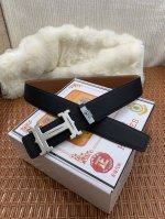 品名：爱马仕.Hermès 原单 材质：原单牛皮腰带 百分百头层牛皮腰带保证真皮，24K纯钢扣，专柜原单品质、做工精细，时尚大牌，送人自用首选 包装： 请认准如