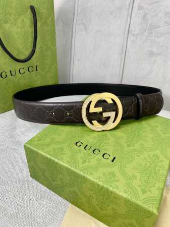 带宽4.0Cm Gucci 互扣式双G原单镶钻钢扣腰带，采用热压印技术的Gucci Signature皮革精制而成，触感厚实，印花图案清晰分明。五金厚度：6.0 - 点击图像关闭