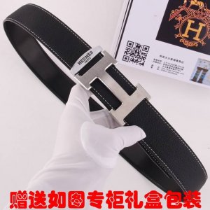 皮带：爱玛仕.Her...原单 腰带：百分百头层牛皮，保证真皮。24K纯钢扣双面可用专柜同等质量， 送人自用首选 包装： 请认准如图专柜包装，赠送打孔器，银联发