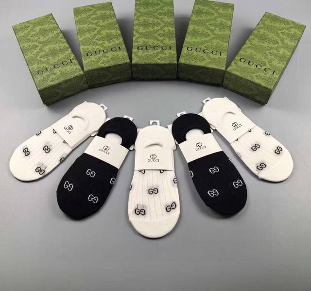 特 Gucci 古奇G家新品女款隐形袜子 一盒五双 提花经典标志，纯棉材质，超舒适超美腻大牌出街，潮人必备超好搭
